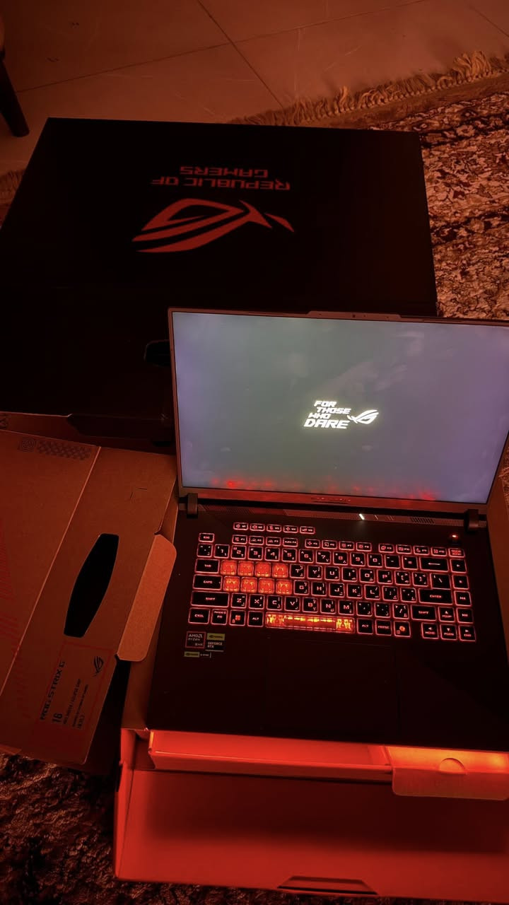 السلام عليكم لابتوب استعمال اقل من شهر ——ASUS ROG Strix G16 , Ryzen 9-9955HX, RAM 32GB, SSD 1TB, NVIDIA RTX 5070 8GB, 16.0 inch 2.5K WQXGA IPS 240Hz, Eclipse Gray
اخذته بمليونين و800 الف 
رايده بمليونين ونص بعده جديد ولوصل مالته موجود 
وهاي لموصفات ميعجبك رجائاً لتعلق ❤️ حلالي واكو ناس تعرف شنو هذا الجهاز


**إذا كنت صاحب هذا الإعلان وتريد حذفه لأي سبب، رجاءا أرسل رسالة إلى الدعم الفني**