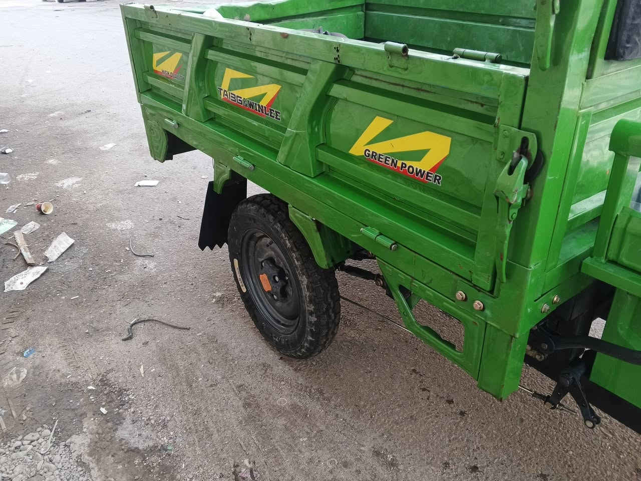 السلام عليكم ستوته شحن للبيع حجم الجبيره موديل 23 كله شغاله كهرباءت بطاريات ممتاز تأيارت جوبلس السعر ميلون لو كير ثقيل خفيف السعر ميلون مكاني بغداد علاوي هذا رقمي ***********
