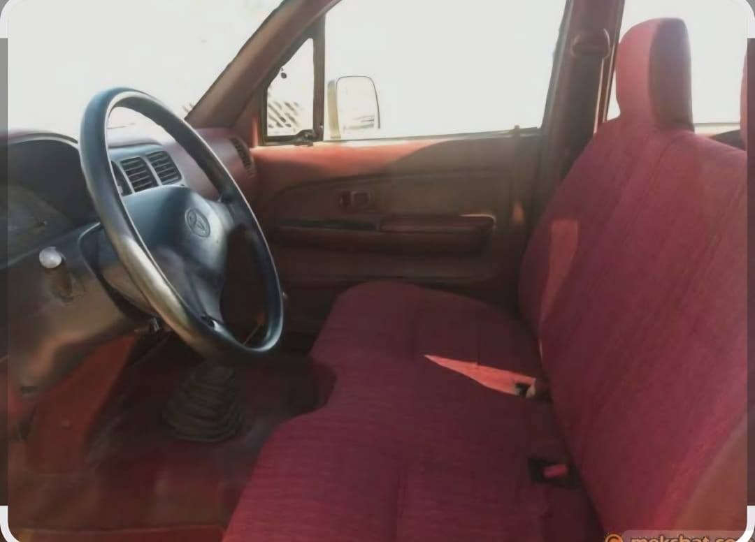 سلام عليكم بيكم 2005-مكينه كير حداديه جاهزه مكفوله كفاله عامه عدى البنيد مبدل فقط جاهزه من كلشيي سعر80قفل مستعجل ع بيعته
***********
