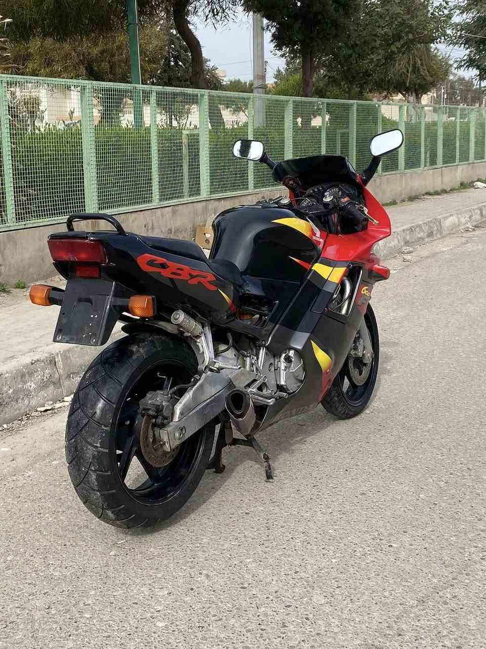 سلام عليكم 
 للبيع شرط مكفولF2…600    
سعر ١٦ بيها مجال للطيبين مكان كركوك ***********
