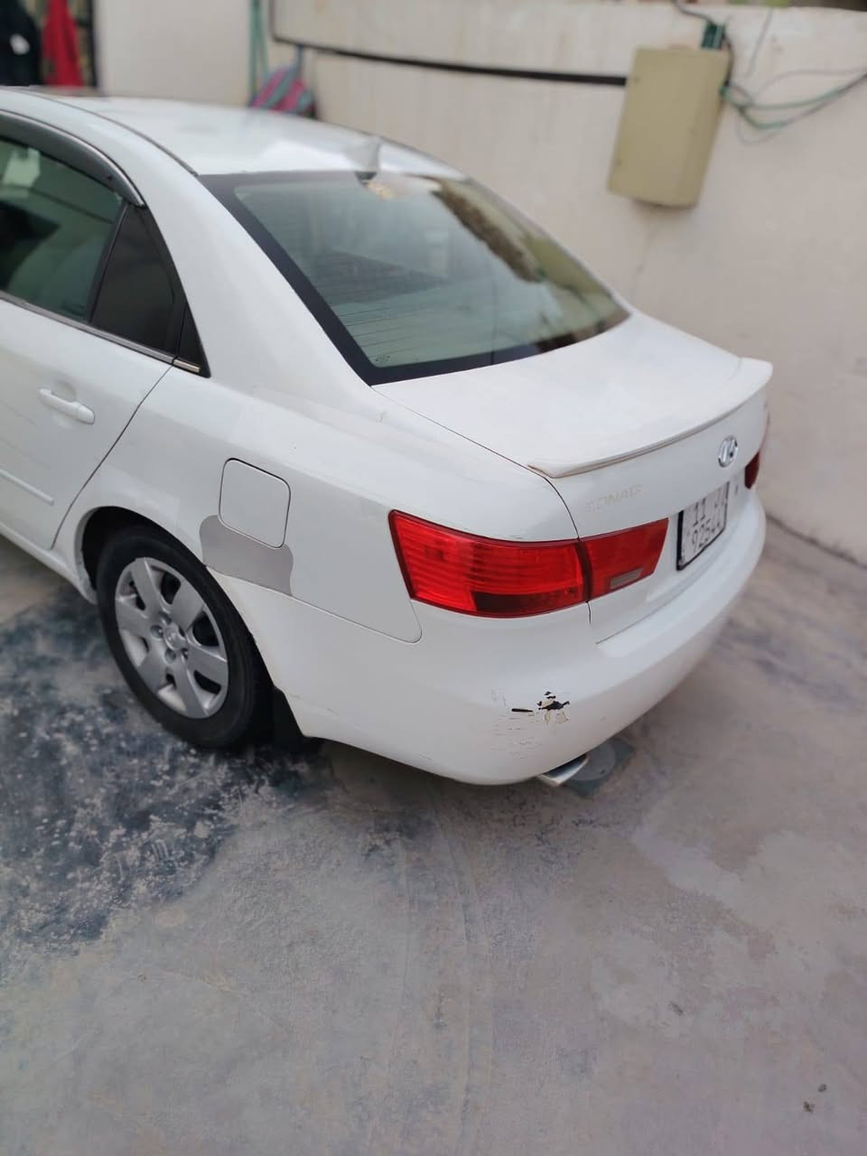 السلام عليكم سوناته 
موديل/6
مرشوشه كلير 
محرك وكير كفاله مافتوحات 
تبريد ثلج
صدر تخم تاير 
بدون حادث امريكي 
مكاني بغداد ابو اغريب 
السعر 85
رقم الهاتف/***********
