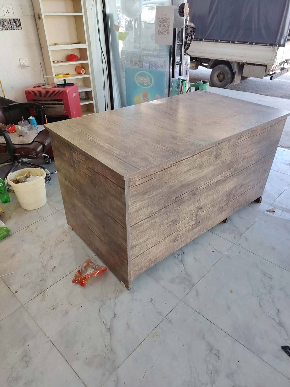 27م رەفەی دیوار 30سم پان
5مێزیشوشەوات
3م 110سم پان 1م بەرزی یەتی
هەڵەبجەی شەهید
*********** حلبجة, السليمانية
