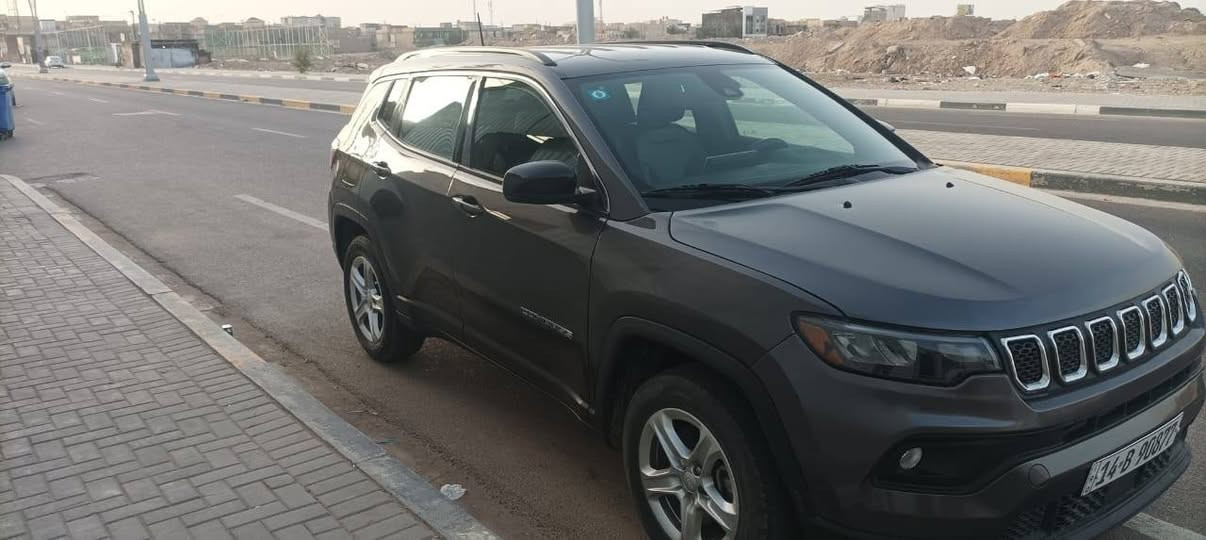 السلام عليكم
جيب كومباس لايتود سبورت
وارد امريكي  
موديل ٢٠٢٣ بصره
محرك ٢٠٠٠ تيربو
دفع رباعي ثلاثه انظمه قياده وكثير من المواصفات
ماشيه ٤٣٠٠٠كم
الايرباك سليم ١٠٠٪
مكانها البصره/حي المهندسين/باسمي
سعرها ١٥٩
رقم الشاصي موجود بالصور وشوف حادثها
واتساب: ***********
