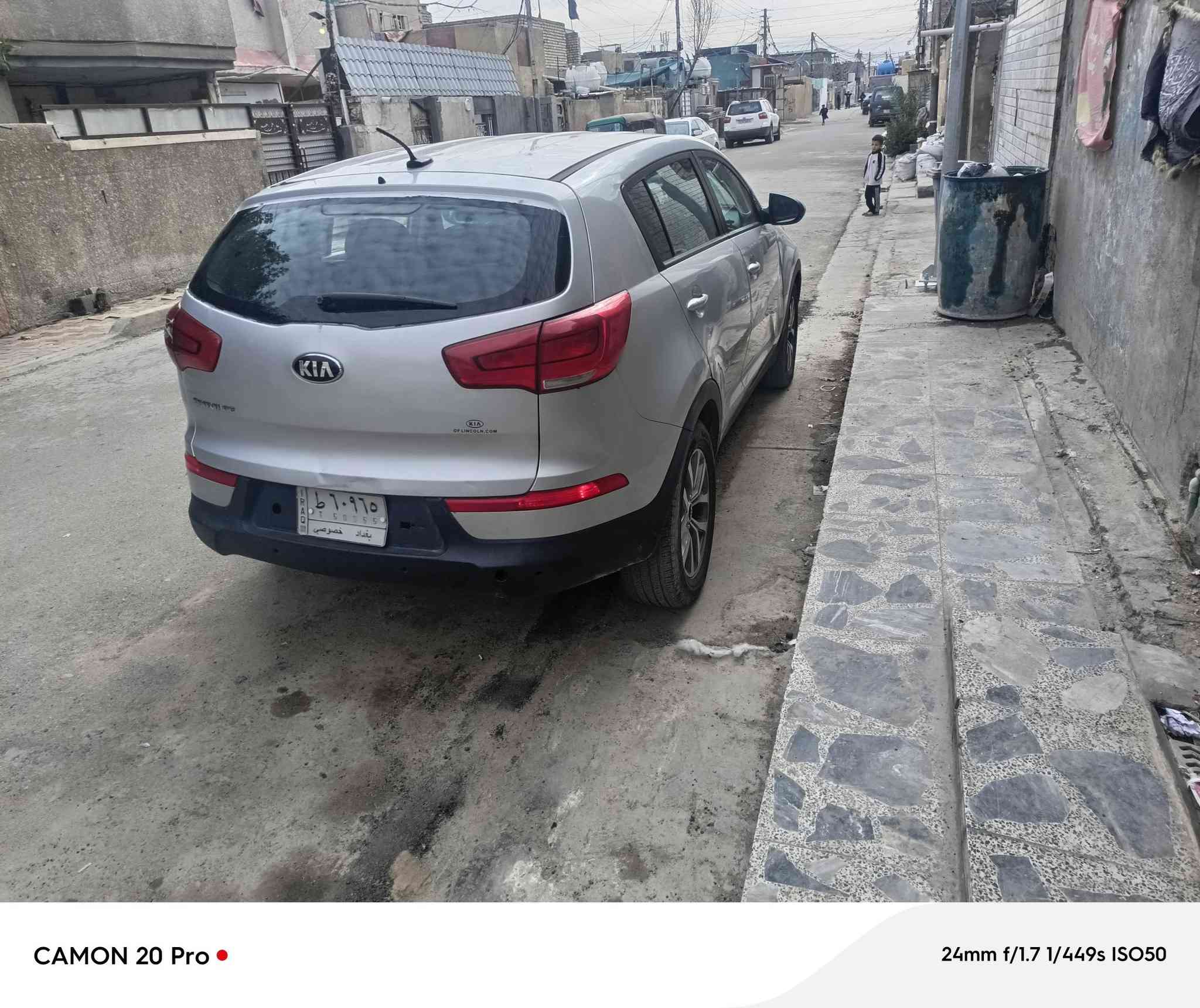 السلام عليكم اسبورتج موديل 16 وارد امريكي حادثا بنيد اوجاملغ فقط بدون دواخل نص فول  تبريد قطعتين مكينه كير تخم تاير جديد سياره جاهزة خير من الله سعر 120 وبيها مجال بصيط عنوان بغداد حي النصر هاتف ***********
