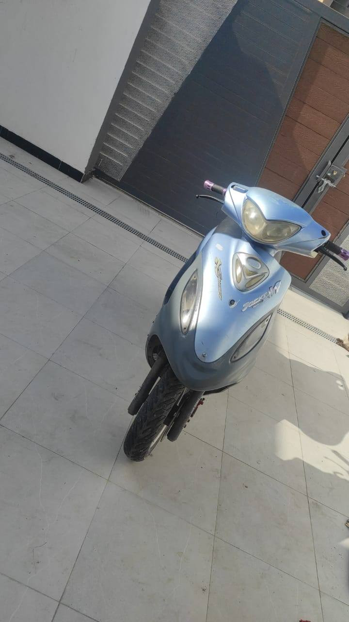 عليكم 
دراجه جي فور البيع
دراجه صار يومين من مجفته
العنوان ناصريه مركز
 جاهزه نكرت سلف
كهربائية كلهه شغاله
***********
