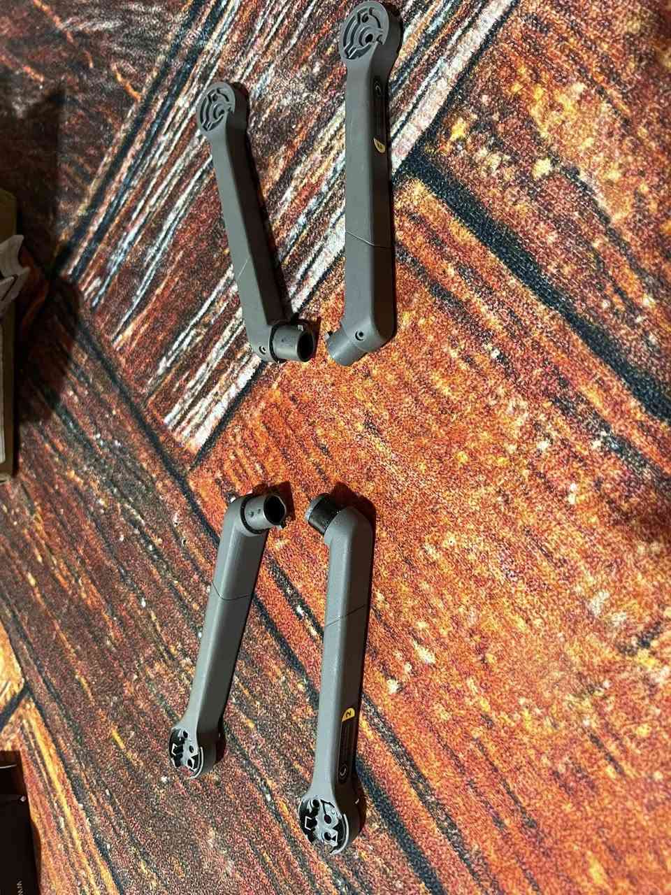 اذرع مافك تو/برو/زوم يخدمن اهل الصيانه
يتوفر توصيل 
***********
