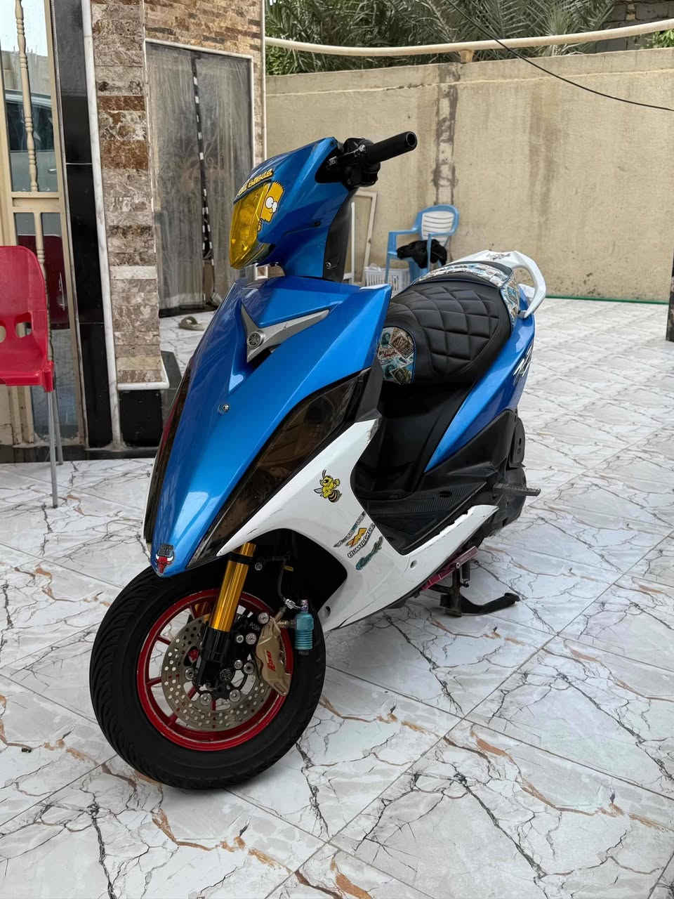 ماكس حديث RS مزوده من كلشي صدر ان سي واي امام وخلفي كلجات رياضي  ويل بلادي اصلي  صالنصه ام نحله  يدات بريك  كلشي بيها مزرد وبلادي ودراجه بلاديه بعدها وكاله ما ناقصه اي شي كامله من كلشي
السعر واحد و 150 وترهم مراوس بدون نطايح 
الرقم ***********
