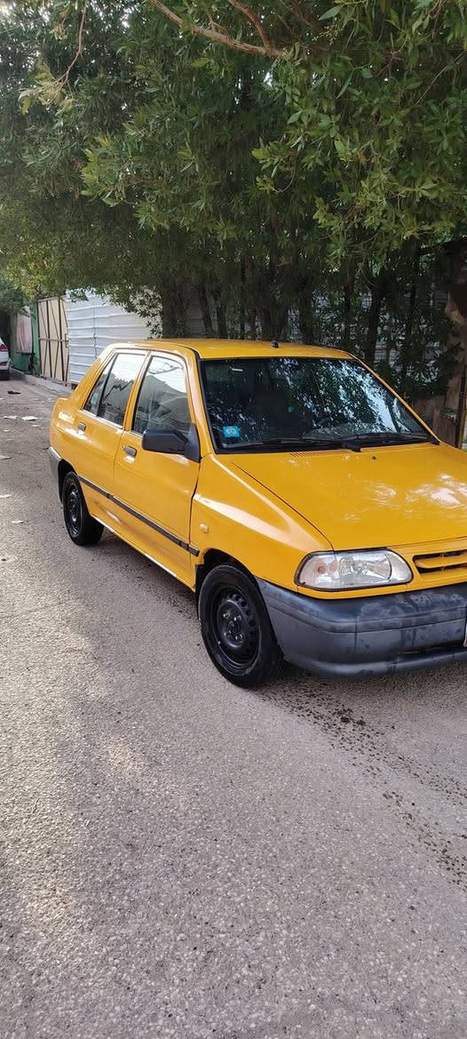 السلام عليكم للبيع سايبه موديل 18 سايبه خير من الله سنويه 27 مصفره هي وغرامات سياره جديده بيها شاملغ اليمنى الامامي بس سياره باسمي مكان بغداد البياع سعر 47 بها مجال ***********
