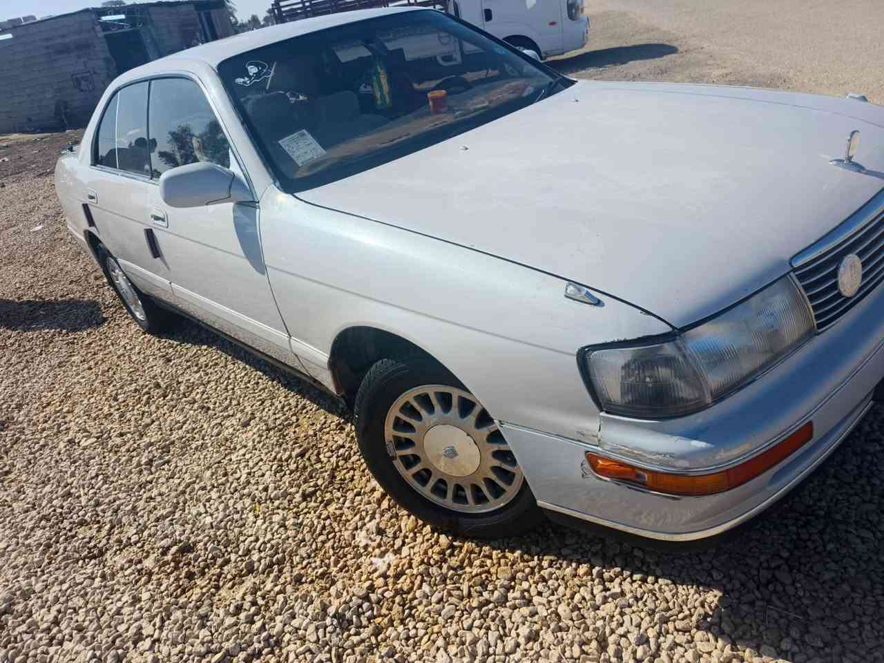 سلام عليكم كراون بطه 91متصل رقم انبار انكليزي مكفوله من الكص ونقل الجثه والصوليات تحويل ثاني يوم مكينه وكير 2ونص جدد تخم تاير باتري جددحداديه 90/100غرفه جديده ارضيه جلد تبريد ثلج وبي ضمان بيه ضربه بل الجاملغ الخلفي خفيفه تراي 180مكان ديوانيه  السعر 58 وبيه مجال ***********
