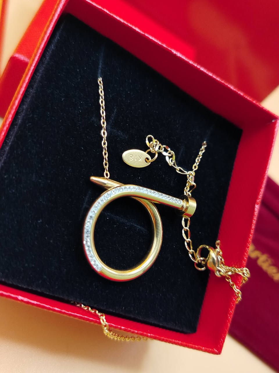 كلادة كارتير مختم مع الملحقات يوجد توصيل


**إذا كنت صاحب هذا الإعلان وتريد حذفه لأي سبب، رجاءا أرسل رسالة إلى الدعم الفني**