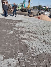 عمل انواع المقرنص، والمرمر، والبورسلين، والساقيه والكربستون ،والبازلت ...