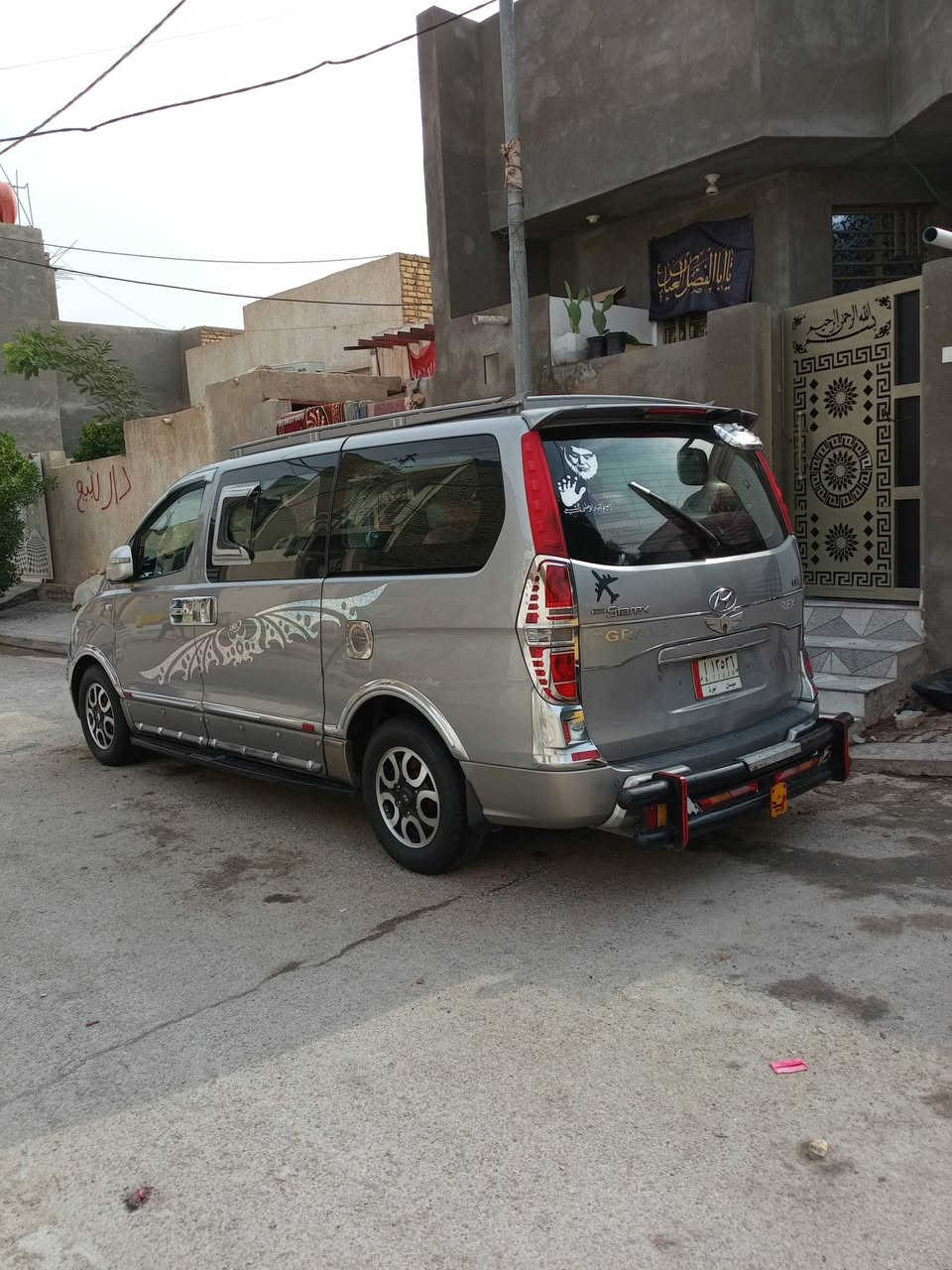 السلام عليكم أحبتي 
ستاركس موديل 2014   مسكر بلاد
تخم تاير 100%100
 حداديه جديده 100%100
تبريدها ثلج 🥶🥶
منفوضه نفض 100%100 جاهزه ع الاخر
محرك   فوك مجول وجوه سبعه  
كير عادي فقسه 6 نمر 
دوشمة ارضيه وتنته 
 سياره ماعايزه برغي ترايك للبصره 
سياره مكفوله من صبغ 
بيها فقط بارد بجاملغ لخلفي بسيط شخط
رقمها ميسان بأسمي شخصيا 
سنويه لغاية 2030 مصار شهر بدلت ارقام انكليزي 
مشروع وطني خط وبحث مصفرات
خطها كوت -نجف
مكان السياره واسط مركز مدينة للاستفسار الاتصال ع الارقام

***********
***********
