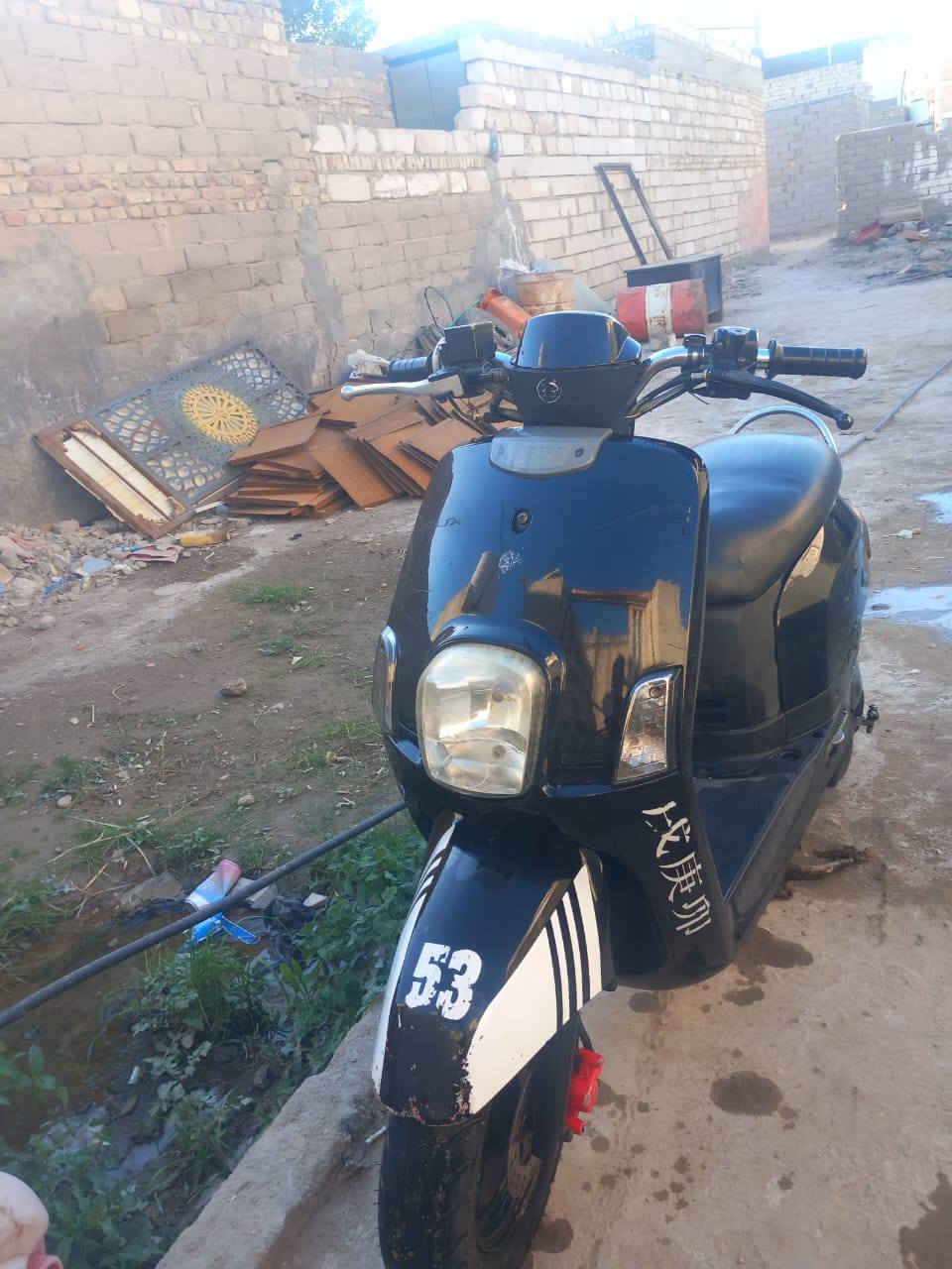 سلام عليكم دراجه بوليسي مكينه مزوده بوشه ٥٥ شلعته تخبل نضيفه السعر ٦٠٠ وبيه مجال مكان ناصريه مركز ***********
