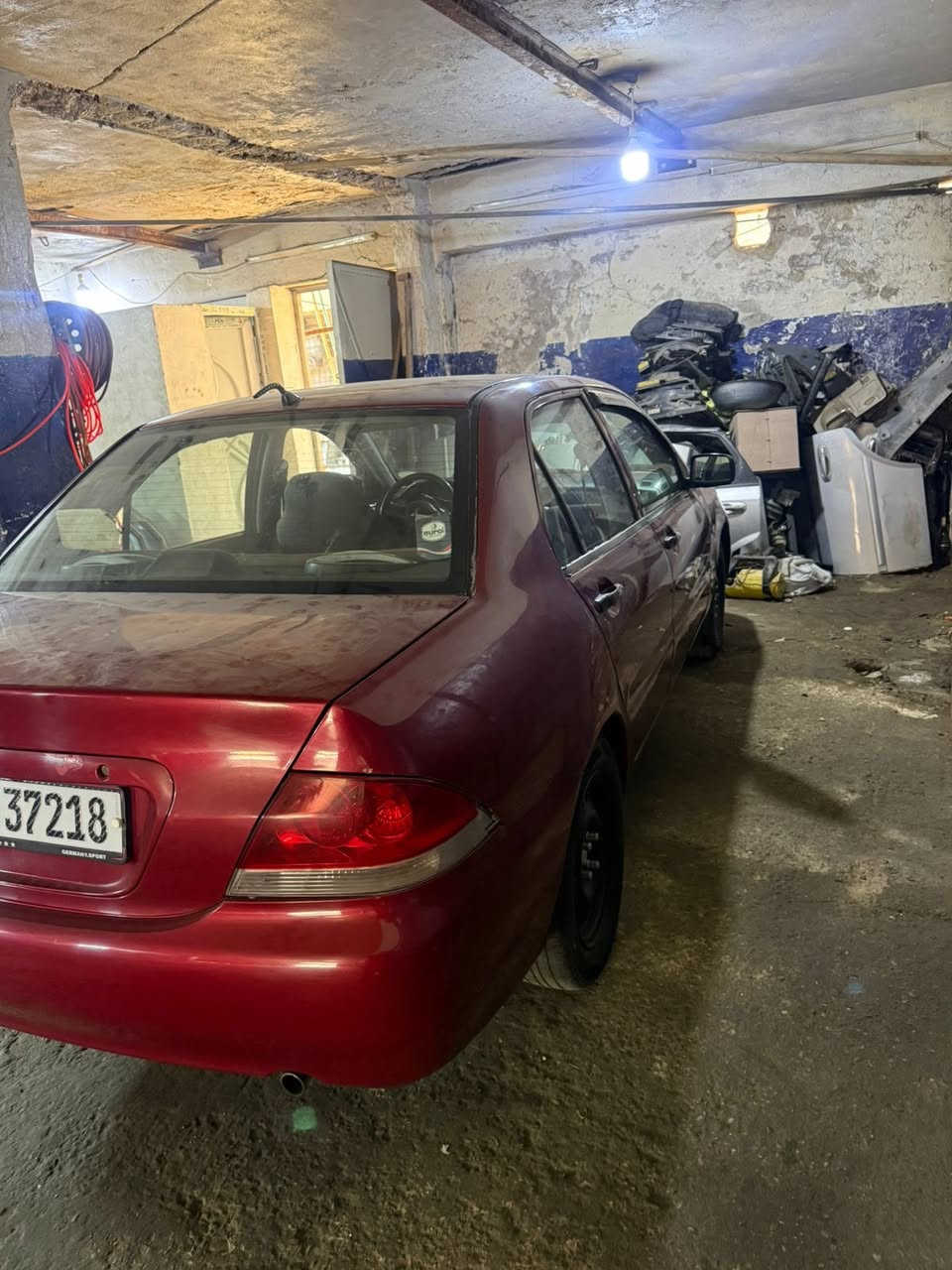 السلام عليكم لانسر للبيع مديل 2007 مصبوغه عام  شادله مكينه 2000جديده قبل شهرين شادهه السعر 68 ورقه 
هـ ***********
