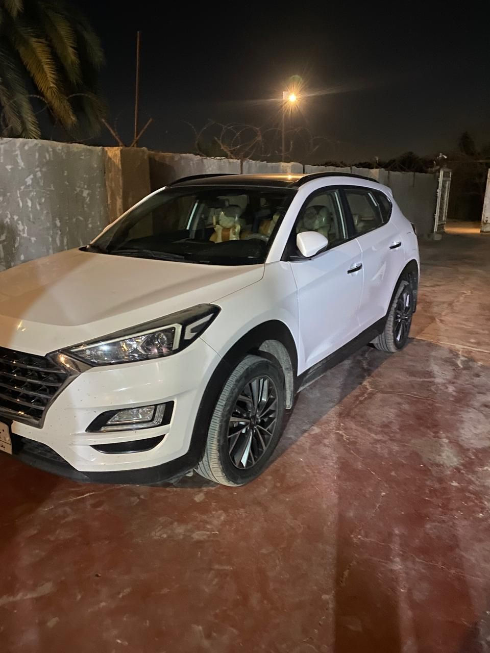 توسان 2019 مكفوله من الصبغ والحادث الاتصال على الرقم *********** مكان السيارة بغداد بغداد, العراق
