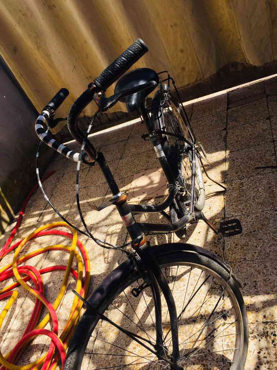 السلام عليكم ورحمة الله وبركاتة
بايسكل عبد الحليم حجم26

بايسكل جديد كلشي بي شغال شرط بريكات ويالا جدد طفاريات جدد البريكات وره كدام البايسكل جديد بس اني هملته تركته فتره صار بي شويه زنجار مكاني حي عدن
سعر 70 وبي مجال بقرب جامع الامين للتواصل اتصل ع *********** مابي واتس
