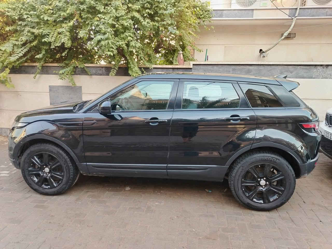 رانج ايفوك موديل ٢٠١٩ مكفوله عدا الدعاميه الاماميه
ماشيه ٣٤ مايل للبيع او مراوس 
فول مواصفات
تبريد قطعتين
حساسات امامي خلفي
كشافات ضباب امامي خلفي
٥ بصمات تشغيل وبصمات ابواب 
محرك 2000 Turbo
اوتو بارك
اوتو ستوب
اوتو سايد بريك
لايت داينمك تحذير عند النعطاف 
جنطه كهرباء 
شاشه كبيره كامره بلاديه 
رادارات نقطه عمياء 
كشنات جلد اسود
كشنات كهرباء كشنات ميموري
مراة قلاب عند تغير الكير الى الوراء
قمارة بانوراما كاملة على طولها
مري شفط
اشارات بالمراية
اربع انظمة قيادة طيني صخري صحراوي عادي
مانع انزلاق ومانع تزحلق
مانع انحدار جبلي
نظام سبورت للتسارع مع شفتات للقيادة خلف الستيرن
نظام كروز سرعة للطرق الخارجية مع امكانية القيادة باليد للبانزين والسرعة بدل استعمال الارجل
نظام التحدث مع السيارة للتحكم بالاوامر الصوتية للراديو
والمسجل
حساس ويل تحذير رقمي إلكتروني وهواي مواصفات 
كير مواس مع انظمة القياده 
تحكم ستيرن كامل جهتين


**إذا كنت صاحب هذا الإعلان وتريد حذفه لأي سبب، رجاءا أرسل رسالة إلى الدعم الفني**