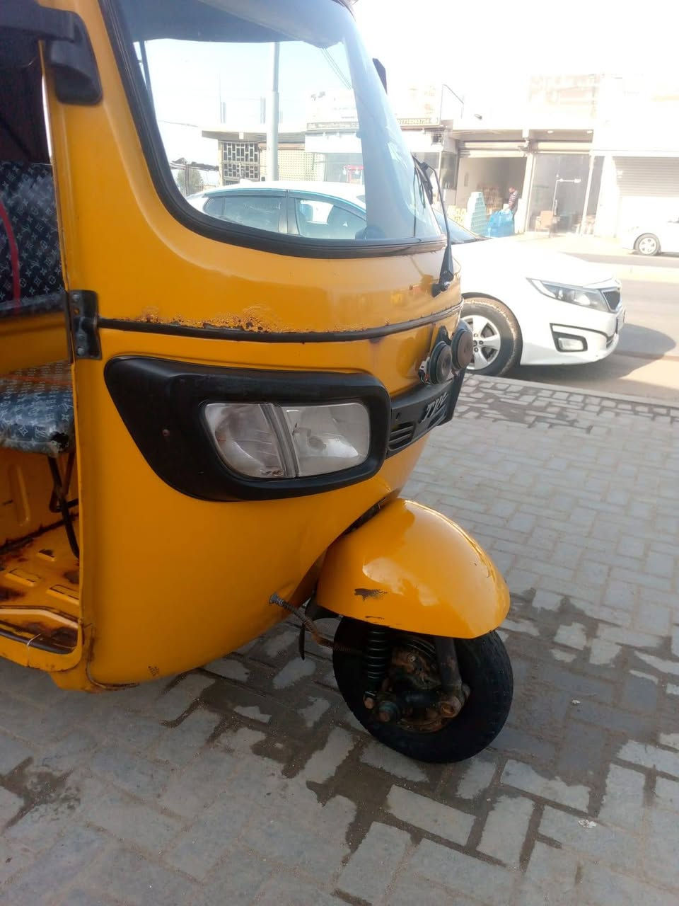 السلام عليكم _ تكتك TVS مؤديل ٢٠ رقم وسنوية بأسمي الرقم عربي _ التكتك شرط الشغل الكهربائيات كلهه شغاله   التكتك بيهه خياس وموضح بالمقطع لاتسألني شنو بيهه مابيهه السعر ٤ ونص وبيهه مجال للشراي والسوك كلشي بيه اكو تكتك ب ٣ ملايين وأكو تكتك ب ١٠ ملايين حسب المؤديل والنظافة
الشراي يتفضل خاص وبخدمته ومازعل من عنده لو يكلي ب ٥٠ الف


**إذا كنت صاحب هذا الإعلان وتريد حذفه لأي سبب، رجاءا أرسل رسالة إلى الدعم الفني**