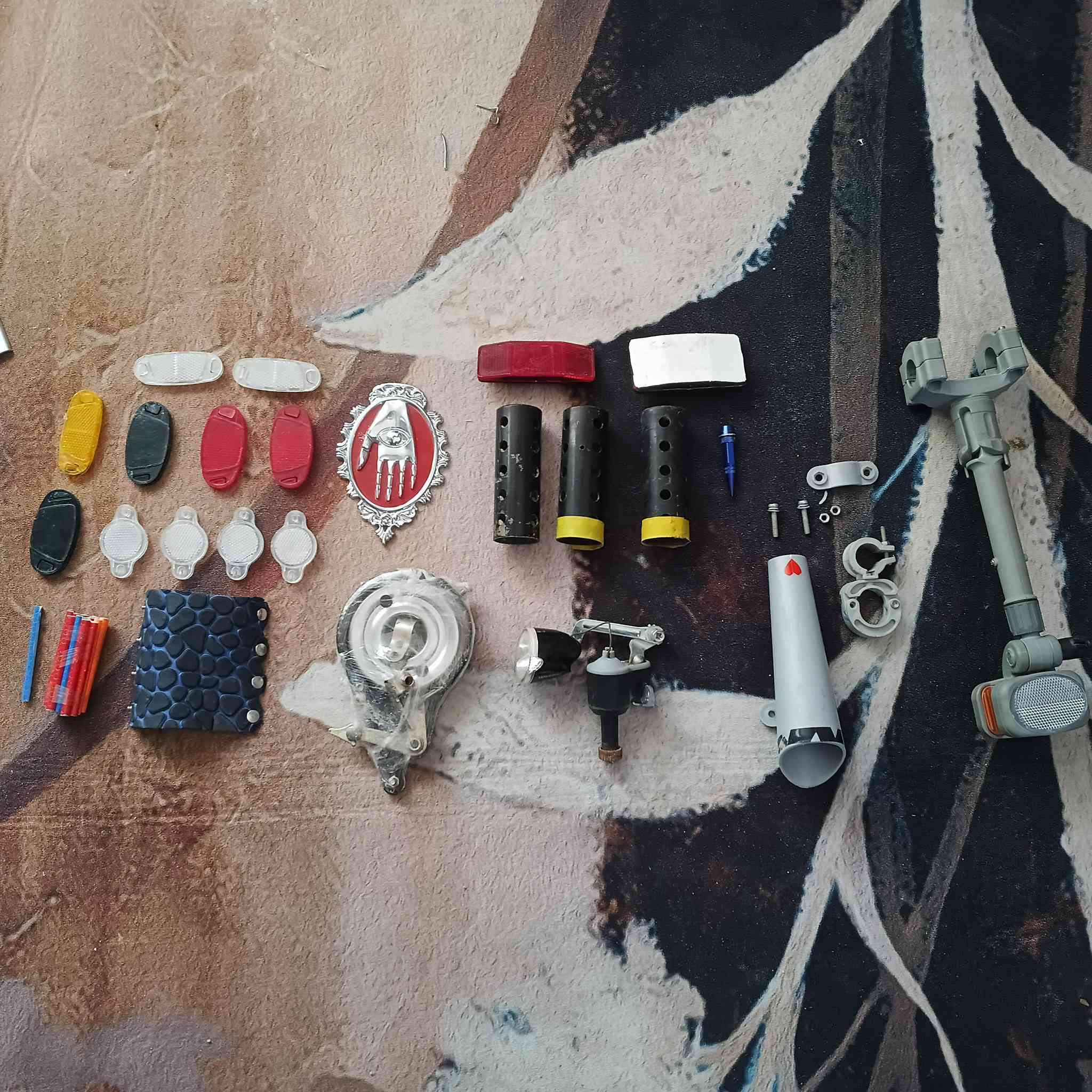 سلام عليكم غراض بيسكل اللبيع كلهن ب ٢٠
الي يريدهن يراسلني خاص


**إذا كنت صاحب هذا الإعلان وتريد حذفه لأي سبب، رجاءا أرسل رسالة إلى الدعم الفني**