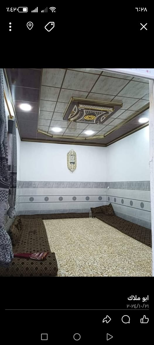 عندي بيت مساحه 230 متر اربع غرف نوم واستقبال وكراج ٦٥متر تصال على هذا الرقم *********** بيع مستعجل
بلرشيديه يم جامع المحسنين
