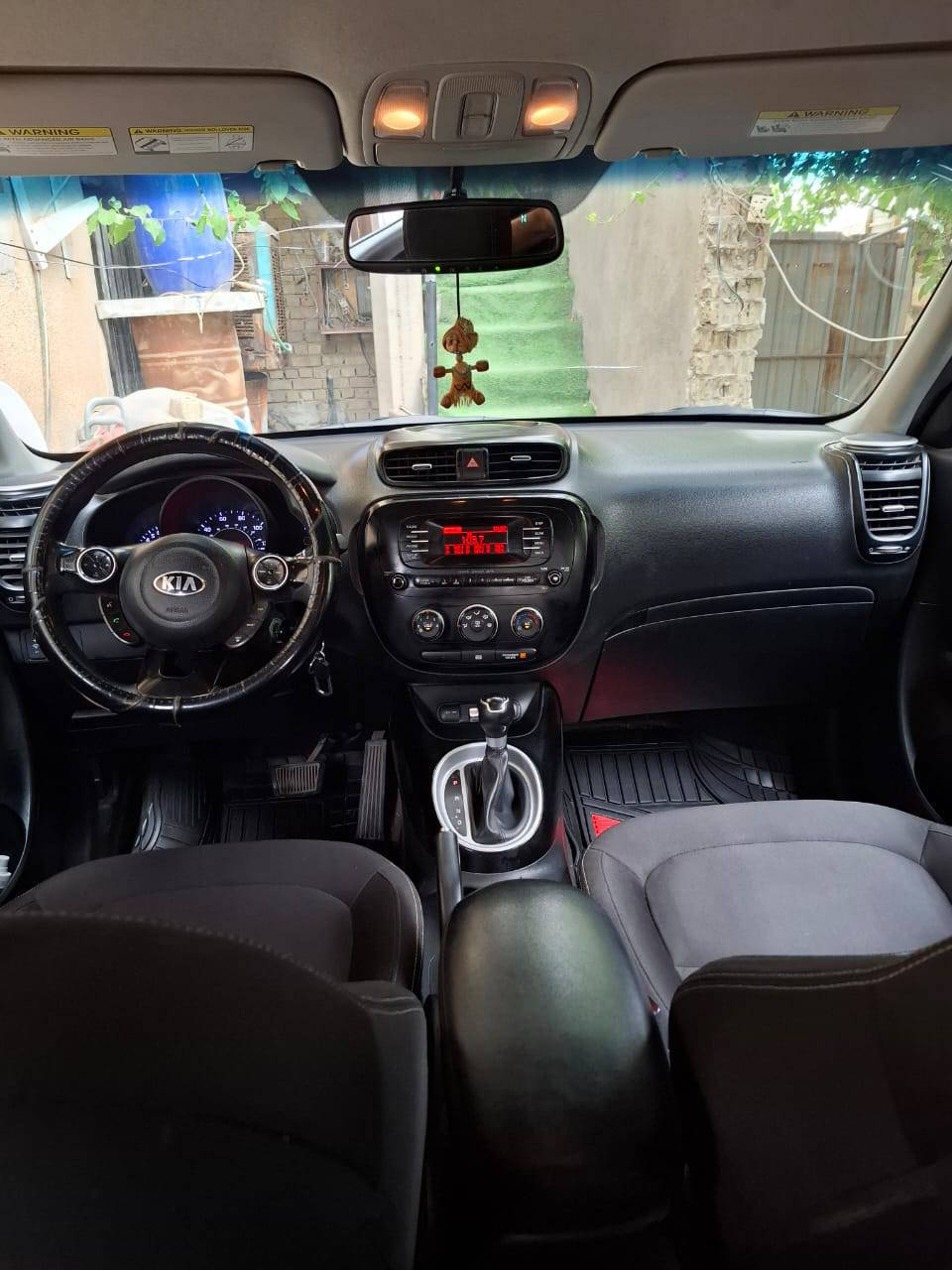 السلام عليكم كيا صول 2016 1600 مكينه GDi ماشيه 88 سياره حلوه ونظيفه مابيها نقص استلام علا أيدي حادثها باب خلفي مبدل وبغداد جاملخ أمامي بيه شويه  بدون ايرباك *********** مكاني الدوره مكلف بلنشر السعر 110
