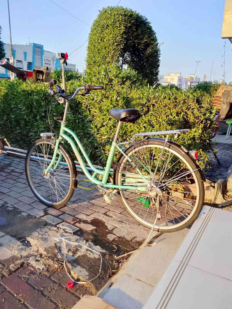 سلام عليكم شباب بايسكل بطه للبيع كير حساس كلشي شغال  باسكل مكفول نضافه 100/100 بايسكل سعره150وبي مجال لشرايه✅✅.


**إذا كنت صاحب هذا الإعلان وتريد حذفه لأي سبب، رجاءا أرسل رسالة إلى الدعم الفني**