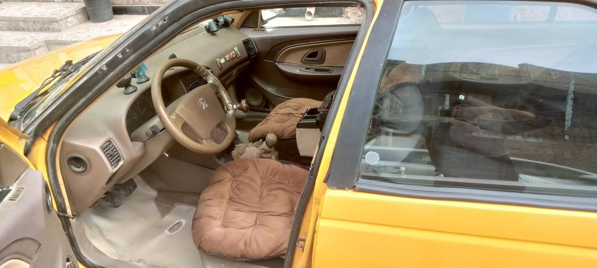 سلام عليكم بيجو لميس اكد موديل 2016 لبيع كهربائيات تبريد تدفه شغال باتري جديد صدر جديد امامي دبلات خلفيه جدد عارضها 38 مكاني  وبيها مجال بغداد حي اور 
***********7 ماتواحد عل فيس
