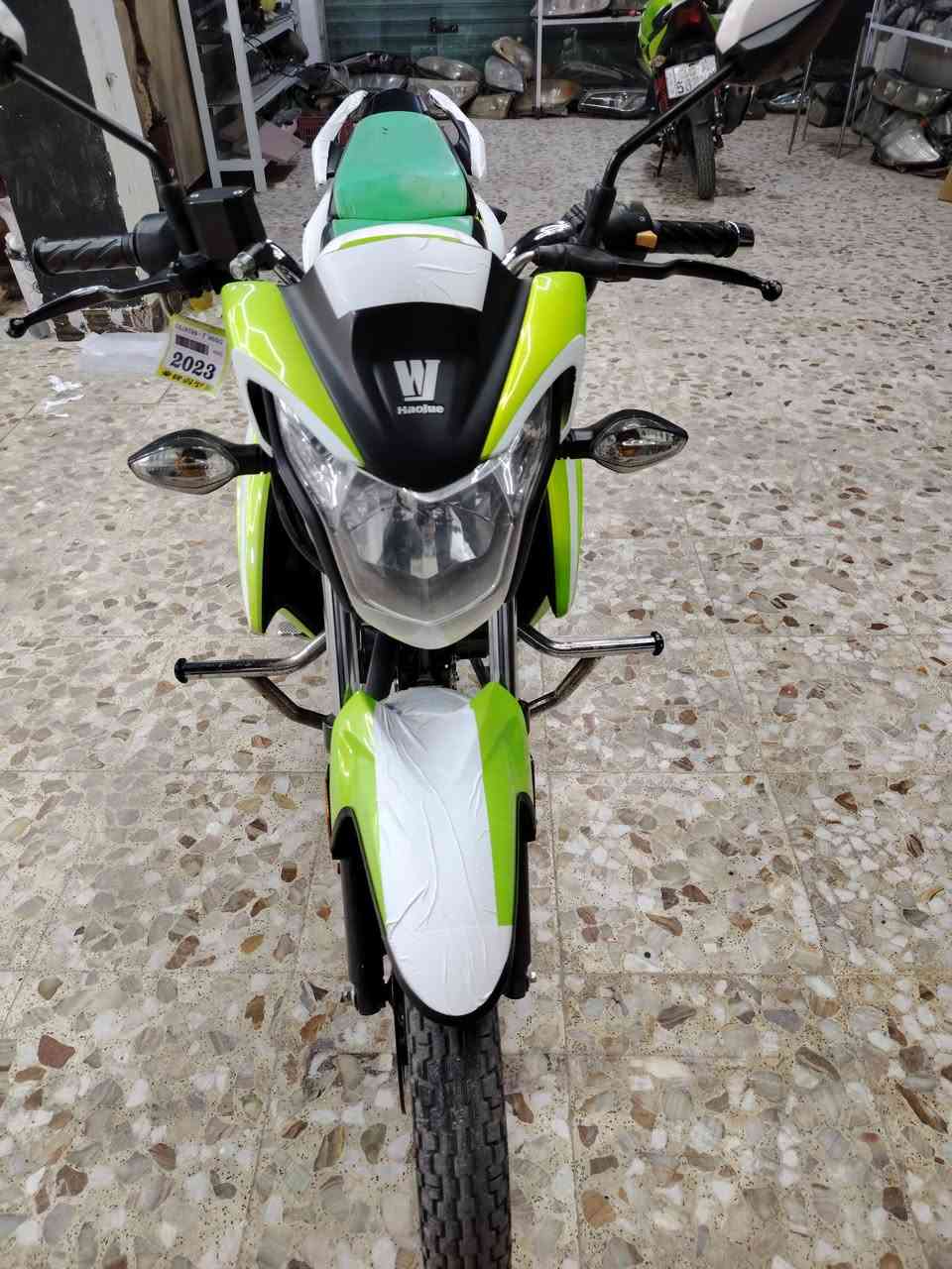 للبيع هاوجي جديده فول مسجل كمل موديل 22 مشدود بل 23 سعرها 17 ونص هاي رقمي *********** من الرمادي حي التأميم
