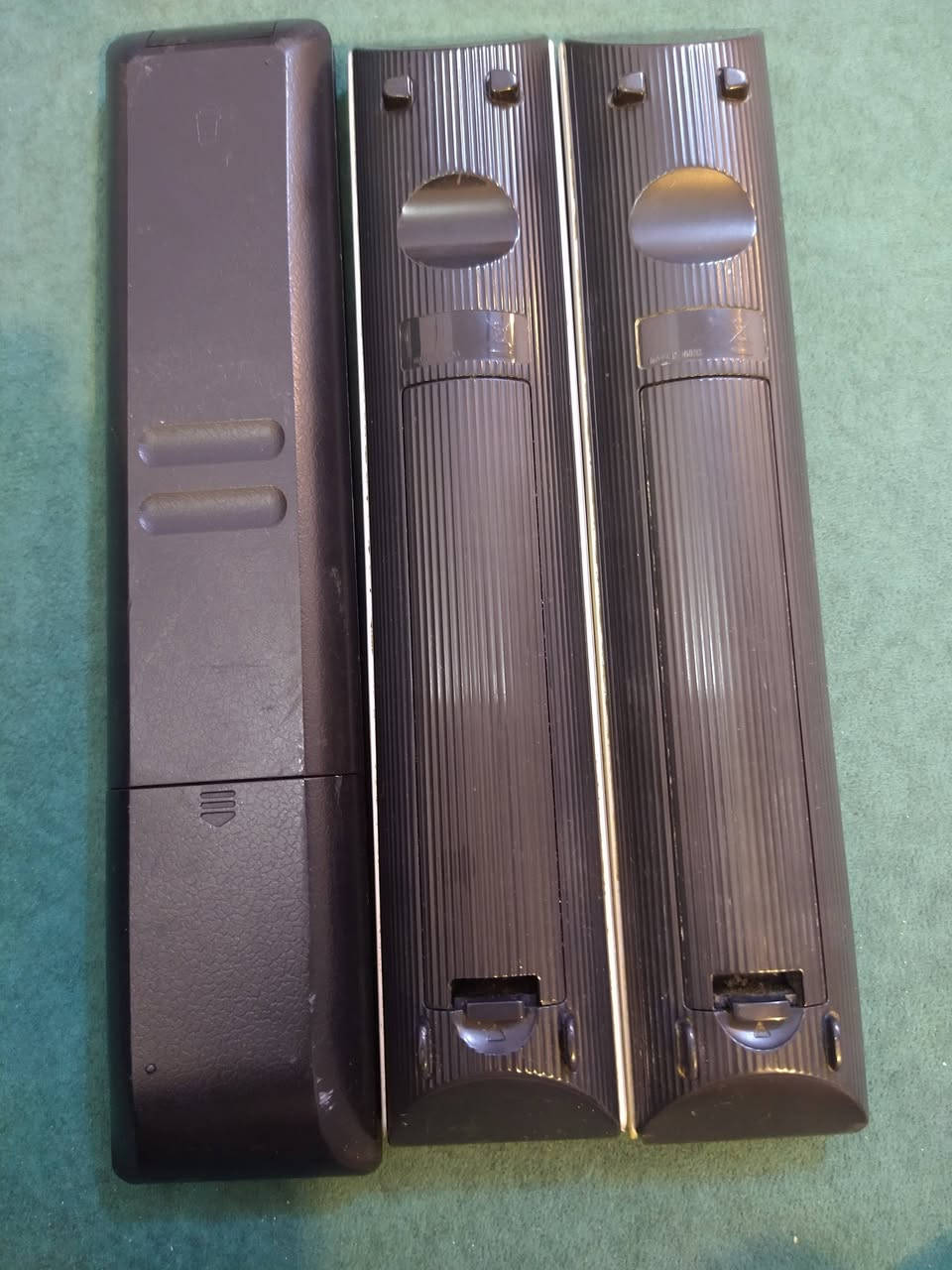 السلام عليكم
ريموت شاشة سوني عدد اثنين سعر القطعة 10 الف 
ريموت LG بسعر 10 الف


**إذا كنت صاحب هذا الإعلان وتريد حذفه لأي سبب، رجاءا أرسل رسالة إلى الدعم الفني**