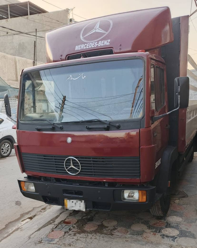 للبيع البه موديل 1992 سته برغي ومكينه سته بستم طول سته وربع بدي فرشه حديد وجسور شيلمان باب جك تخم تاير وسبير كلهن جدد كهربائيات كلها شغاله دشبول والساعات سياره صبغ عام اثر جراد بدون ضربه رقم ديالى مشروع وطني تحويل ثاني يوم  مكان بغداد للاتصال *********** رجاءا الموشراي لا يتصل ولا يعلق
