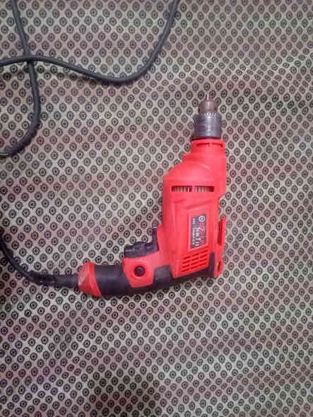 سلام عليكم
كوسرة ماركة انجيكو 125ملم
نضيفة سعر 35

كوسرة ماركة فدك توب 
نضيفة سعر 40

دريل يمنة يسرة ماركة بوش 
سعر 20

مكان بغداد البلديات يوجد توصيل
رقم واتساب ***********
