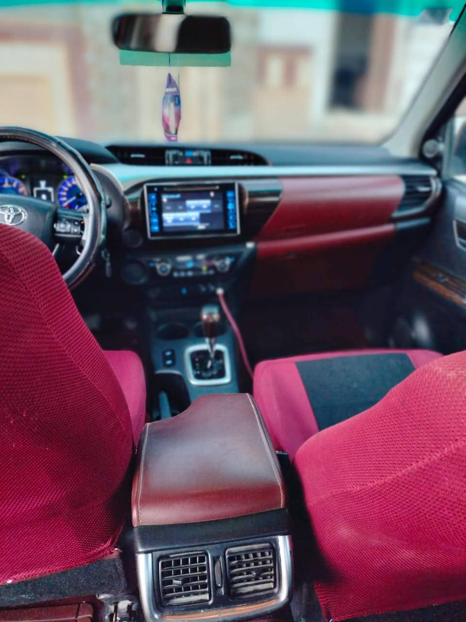 فلاونزه هايلوكس 2019 مكفوله كير اوتماتيك. رقم بغداد. سنويه لل2029 سياره جديده واحد ع واحد
سعر 243 وبيه مجال
***********
***********
