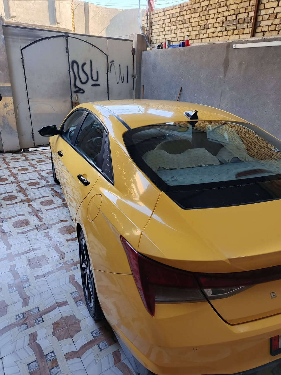 السلام عليكم النترا موديل 23 حادثه جاملغ وبنيد مبدلات واهي قاعدتت دبل واضحه بصوره بارد فقط وخشم البرانكيت هم بيه تصليح بصيط وبل حوض بارد وقبق جنطه بيه تعمير واهاذه رقم شاصي مصفرة هيه وغرامات رقم سياره بغداد بسمي تحويل ثاني يوم للعلم سياره بيه منظومة غاز  *********** مكان سياره ذي قار مركز  سعر 145
