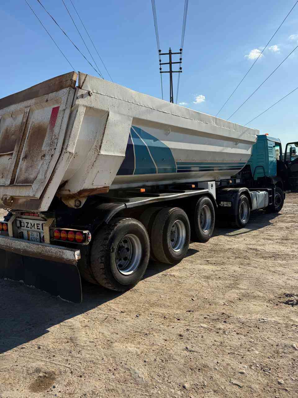 مان موديل ٢٠٠٤ بم ونوزل ٤١٠ كير قليچ رتايدر تبريد عربانه 3 دنگير اوزمن ٢٥ متر مكفوله كفاله عامه للاستفسار ***********
