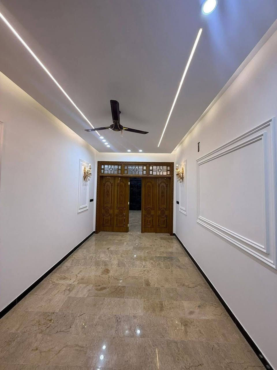 ‏‎‏‎دار للبيع  او المراوس في النجف الاشرف
حي الجامعه
مساحه الدار  ١٤٠ م 
شارع ١٠ 
٤ غرف نوم
قرب المركز الصحي 

‏‎  للاستفسار مراجعة مكتب العطاء للوساطه العقاريه في حي الجامعه شارع ابو حكمت مجاور باقر مول 
او الاتصال 
‏‎*********** (يتوفر واتساب)
