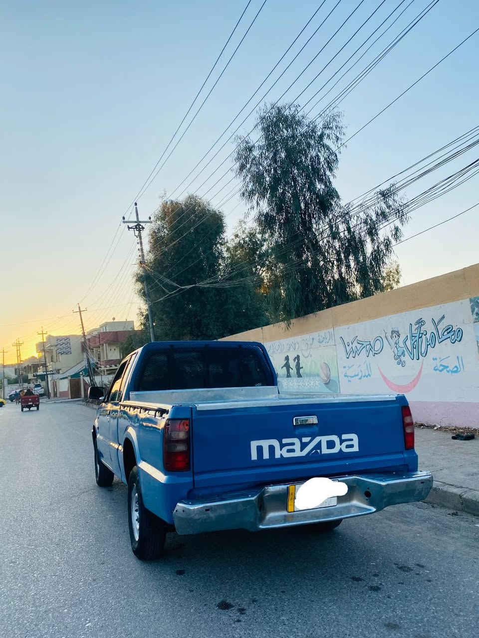 (سلام عليكم )بيكم مازدة للبيع موديل 1989 غير  غير مشمول في الضربه لون ازرق صبغ عام مابي ضرر حداديه على شاصي وصبغ جديد كشنات جلد جديد داخله كلش حلو  تدفئه وتبريد مكينه( مكينه كاز مكينه كيه )(  لهوا حصه كاز)) جاهزه السياره من الدعاميه للدعاميه صاحبها الشرعي موجود  في الموصل تحويل ثاني يوم شرط التحويل للتوصل ومعرفه السعر اتصل على الرقم (***********) مكان السيارة موصل الاستفسار فقط على الرقم غير متواجد على فيس بوك  🤍 (ملاحضه )رقم الماني  نينوى منتهي السنويه من عام 2020 غير شامل الضربه
