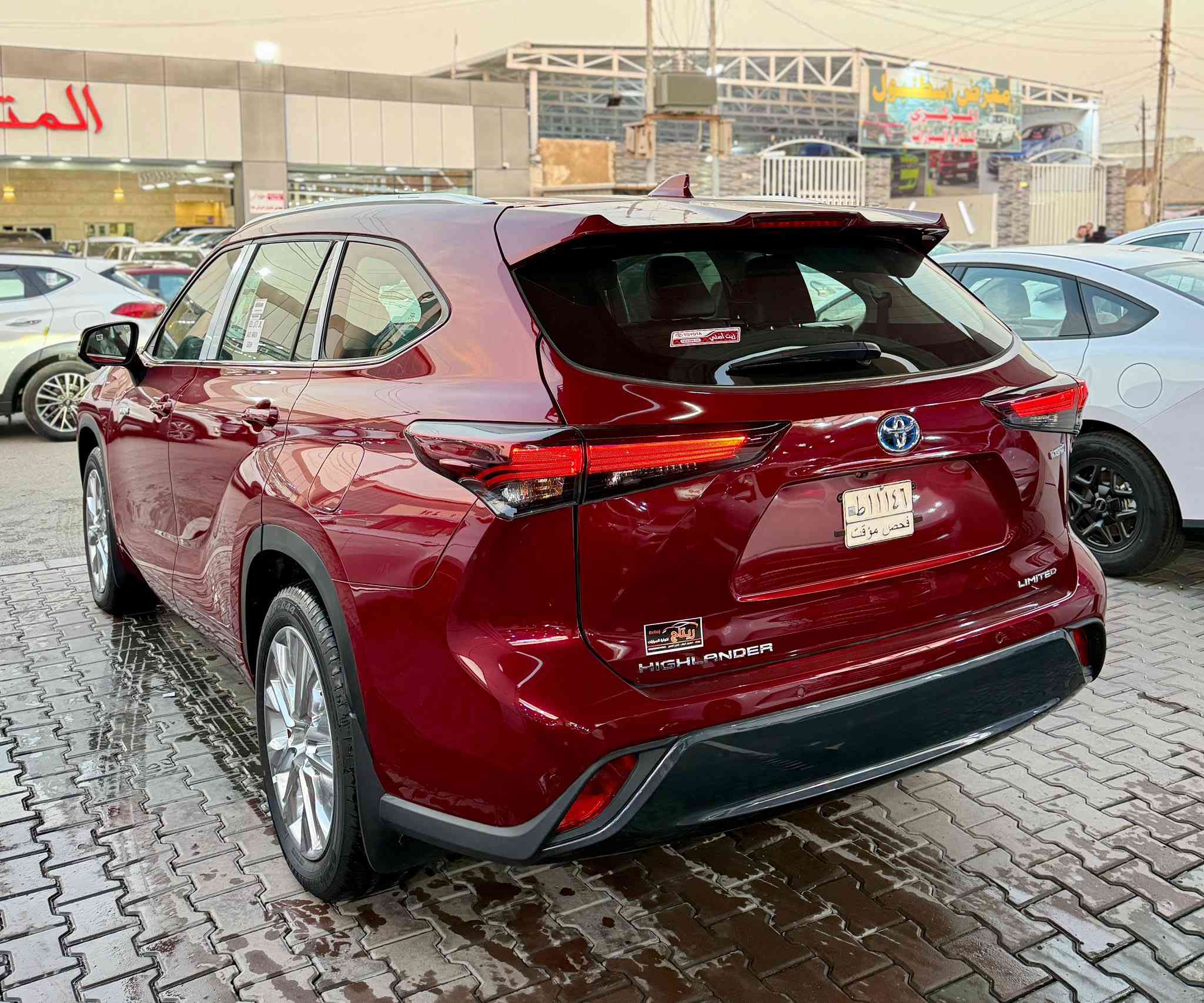 تويوتا هايلاندر لمتد خليجي 🚗
2024 زيرو 🔝
سعودي  ( عبد اللطيف جميل )
_________________________________
مواصفات فول اعلى شي بلهايلاندر الخليجي
_________________________________
محرك 2500 هايبرد 
فور ويل AWD
رادار امامي + خلفي + جوانب /  ومانع تصادم
4 كاميرات 360 درجه / داتا شو  
جلد اصلي لون اسود + صاج ملكي + تبريد مقاعد
مقاعد فول كهرباء 2 للسائق والراكب  
شاشة جبيرة وكيجات الكترونية + دمام خلفي 
ويل حجم 20 كروم 
سقف بانوراما
صندوك كهرباء 
كيجات ديجيتل 
بردات ابواب
انظمه قيادة متعدده
وباقي المواصفات معروفه
_________________________________
السعر 
65.000.000 دع

📍 الموقع : بغداد - معارض البياع - الشارع الرئيسي

⏰ اوقات الدوام جميع ايام الاسبوع 
من الـ 10 صباحاً الى الـ 9:30 مساءً  

📞 للتواصل : 
***********/ ***********
*********** / ***********
