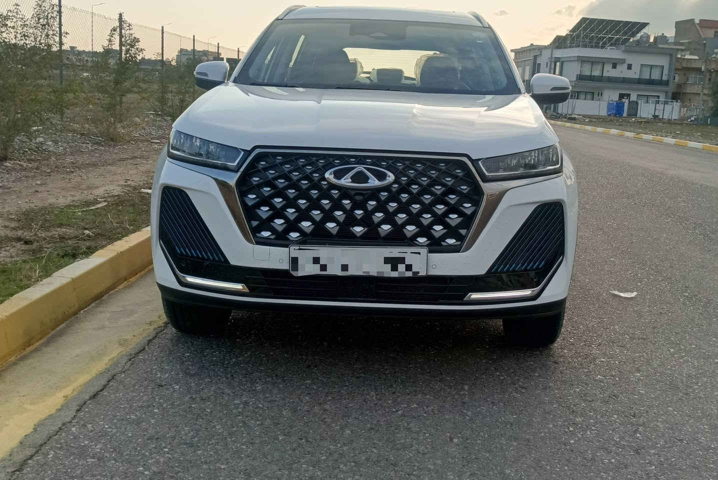 ‏ السلام عليكم للبيع تيگو 7 برو بلگن هايبرد
‏موديل 2024 زيرو ماشيه 800 كيلو 
‏ضمان شركه السراب 6 سنوات او 200 الف كيلو متر 
‏رقم اربيل جديد 
‏نظام Plug-in Hybrid (بنزين + كهرباء)
‏محرك بنزين 1.5 لتر تيربو + محرك كهربائي 
‏قير أوتوماتيك DHT 
‏أوضاع قيادة (EV / Hybrid / Sport / Eco)
‏إمكانية القيادة كهرباء فقط
‏بصمه تشغيل 
‏دواخل لونين
‏دخول ذكي بدون مفتاح
‏مقاعد جلد 
‏مقاعد أمامية كهربائية
‏تدفئة مقاعد 
‏شاشة وسطية كبيرة
‏شاشة عدادات رقمية كاملة
‏نظام معلومات وترفيه ذكي
‏Apple CarPlay / Android Auto
‏شحن لاسلكي للهاتف
‏إضاءة داخلية محيطية Ambient Light
‏4 ويل كب
‏مكيف قطعتين
‏تحكم ستيرن
‏مساعد ذكي
‏كاميرا 360 درجة
‏حساسات أمامية وخلفية
‏نظام الثبات الإلكتروني
‏نظام مانع انغلاق الفرامل ABS
‏مساعد صعود المرتفعات
‏مساعد نزول المنحدرات
‏مراقبة النقطة العمياء
‏التحذير من الخروج عن المسار
‏مثبت سرعة ذكي
‏فرامل طوارئ تلقائية
‏8 اير باج 
‏اضاءة LED أمامية وخلفية
‏مرايا جانبية كهربائية 
‏مرايا قابلة للطي
‏فتحة سقف بانوراما
‏جناح خلفي
‏جنطه فتح وغلق كهربائيه 
‏داش كام 
‏نظام مراقبة ضغط الإطارات
‏عزل صوتي 
‏نظام استرجاع الطاقة
‏مكان السياره اربيل 
‏السعر 243
‏ه: ***********
‏
‏
