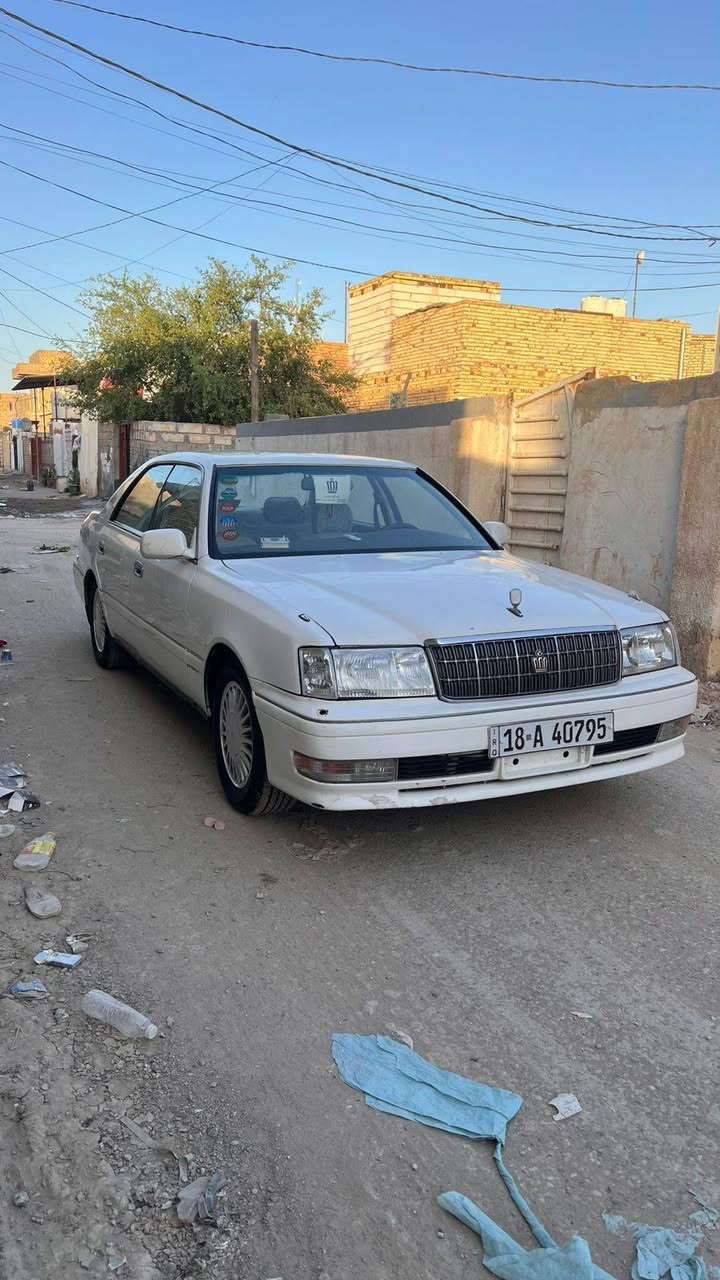 السلام عليكم راس الثور موديل ٩٦ السيارة رقم بابل دولي تحويل ثاني يوم السيارة مكينه كير حداديه تخم تاير تبريد شغال ثلج سنويه جديده كهربائياته كلها شغاله السيارة مكفوله من الكص ولنقل جثه ولكلب ولضربه القويه بيه طخه بجملغ الأمامي بلغد بي تصليح والباقي مكفول بيها صبغات السيارة السعر ٨٨ وبيها مجال مكاني بابل ***********
