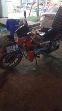 دراجه بوكسر للبيع  موديل 22 دراجه نضيفه ومجمبزه ومتعبك  السعر2200وبيها...