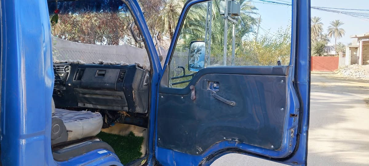 سلام عليكم تنكر مازره محور قلاب البيع ثنينهن محرك مستبوشي مكفولو محرك و كير اكسن وشاصي  سياره حلوه ونضيفه سياره مال مقاول بسمي  رقم نكليزي بغداد 2026 للتواصل ***********
