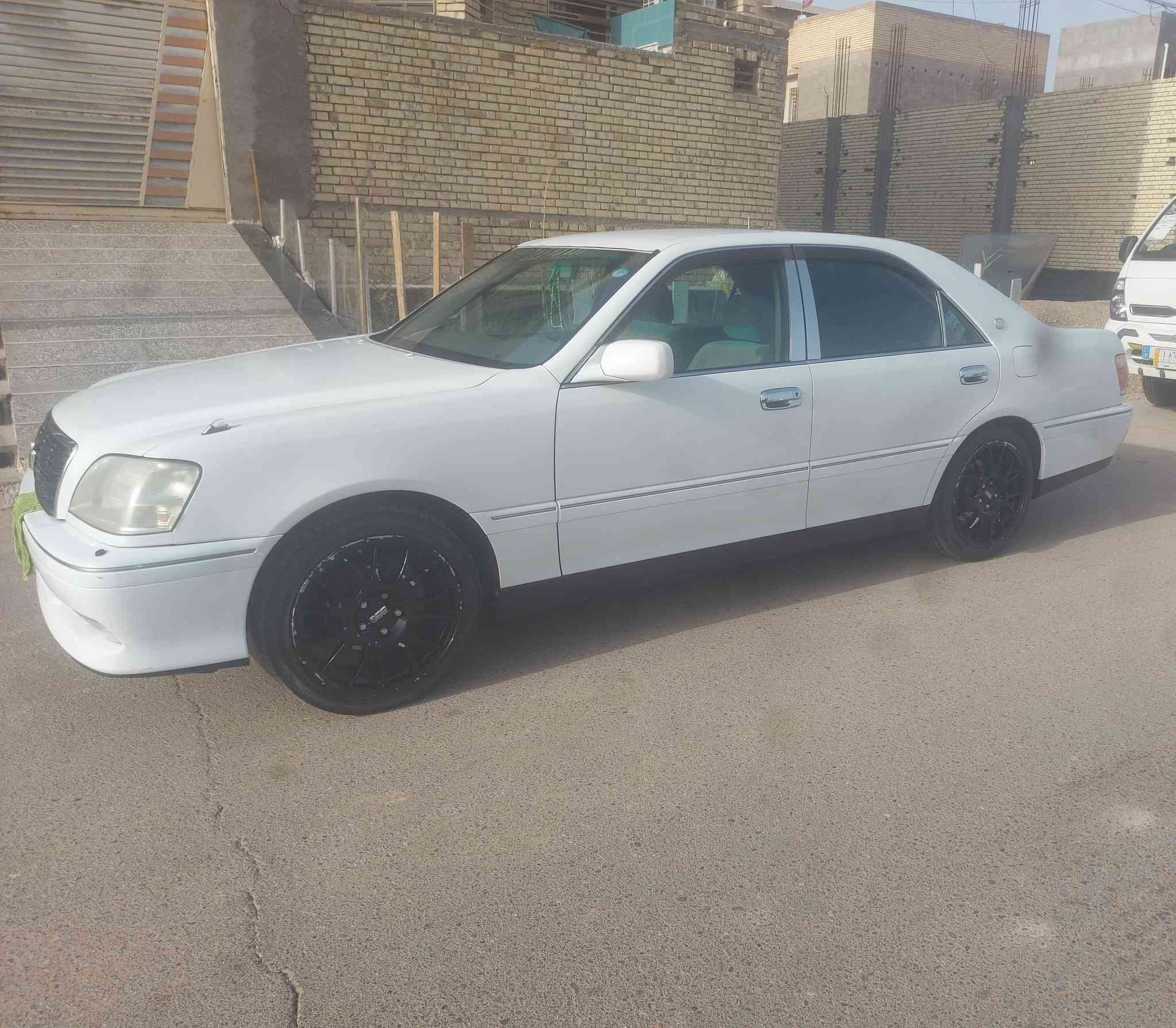 سلام عليكم سياره للبيع ملكه دوات مكفوله كفاله عامه عده لكصه قماره فقط سياره بلعماره سعر ٤٣  ***********   ***********
