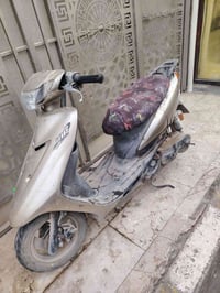 دراجه شغاله لتكلي شبيه مابيه هندر نكره الي محتاجه يتصل ٠٧٧٠٧٦٤٢٥٤٢