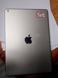 آيباد ٩ • ٦٤ • بطارية ١٠٠%