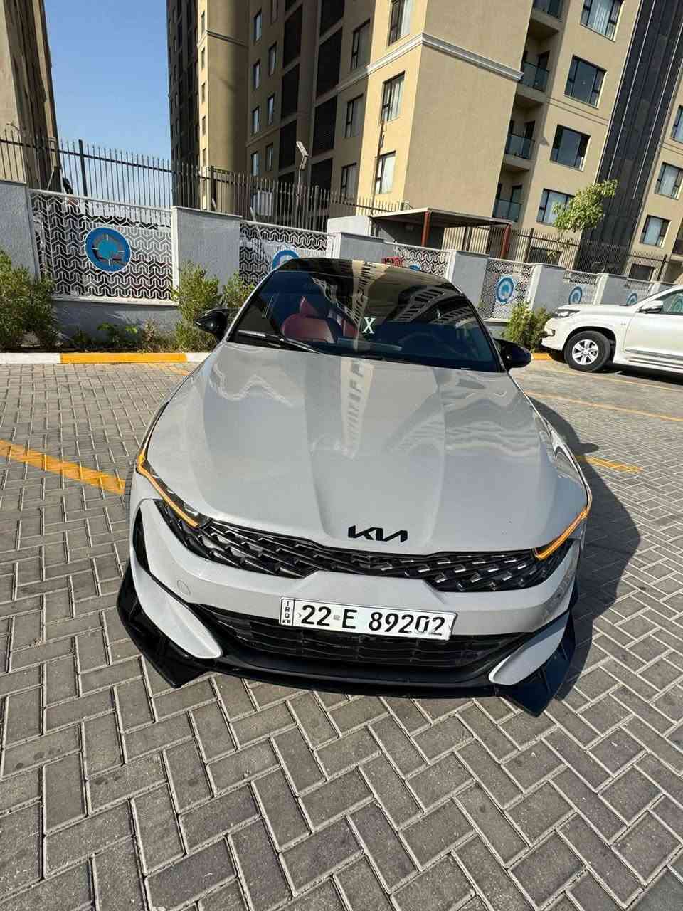 للبيع k5 كي فايف جيتي لاين فول مواصفات مديل2023 رقم اربيل  سياره لون مميز /سمنتي /بنوراما
حادث بيه بنيد وجملغ وجاملغ خلفي ربع صبغ السياره كفاله #لغد_شاصي_كفاله 
صور الحادث موجوده +السونار
سياره موصفات GT LINE فول
رادار امامي + قياده ذاتيه + تحديد مسار
داخل احمر + كراسي كهربائ + تدفئه بل كشن
رادار جاني + اشاره بل مري + اربع وضعيات قياده
مكينه 1600 تيربو ✈️
سياره جديده بمعنه الكلمه 
السعر 180 بيهه مجال حق الجيه
العنوان بغداد الاعظميه 📍  لتواصل ***********4
***********
