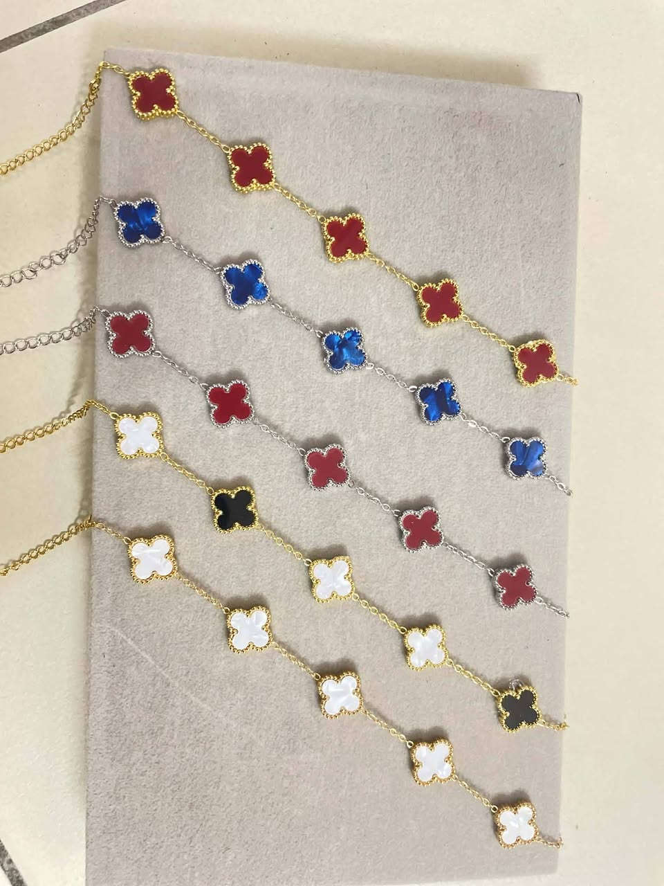 توفرت اكسسوارات العيد
توصيل بسماية الف 🚘


**إذا كنت صاحب هذا الإعلان وتريد حذفه لأي سبب، رجاءا أرسل رسالة إلى الدعم الفني**