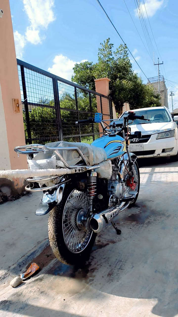 يالله سلام عليكم شباب دراجة تايكر للبيع موديل 2025 الدراجة خير من الله نضافة100/100محرك اسبانة ممدود علية اوراق كاملة السعر(675)وبيه مجال قليل مكاني ديالى بعقوبة بهرز مو شراي لا تعبتي فدوة اروحلك ***********
