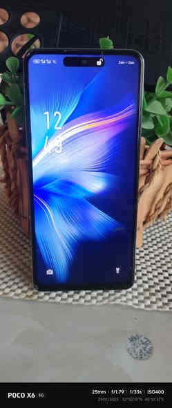 اليسولف وميشتري ينحضر
انفنكس نوت30/بدون ملحقات 
ذاكره 256/رام 8+8
بطاريه 5000شحن سريع تايبسي
معالج جي 99/ببجي 60فريم 
دبل صوت 
دبل خط ورام 
جهاز مبدل شاشه اصليه 120هرتز لمس فول 
وسماعه النغمات جوه متشتغل فقط الفوك 
بي فطوور بالبلازمه وبضهر كلشي موضح بصور 
للبيع سعر 85وبي مجال قليل 
شراي يتصل ***********
مكاني كووووت
