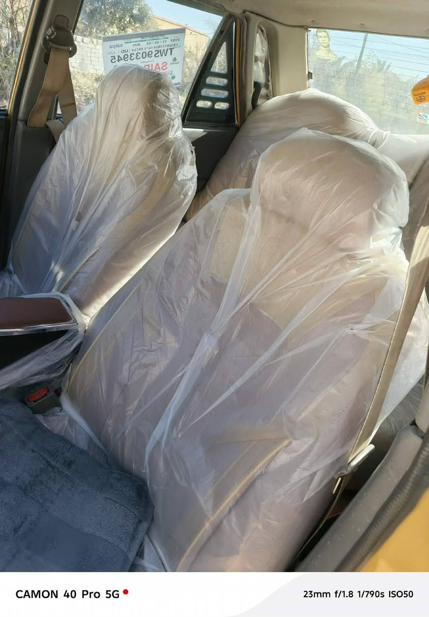 السلام عليكم
سايبة 2014 للبيع او مراوس 
حدادية جديده 
زنون عالي ناصي 
شواصي نص عمر 
تبريد شغال 
سنوية بهاي السنة تسقط 
مكينه تبخر 
السعر 27 
موجود فيس او اتصال 
***********
***********
