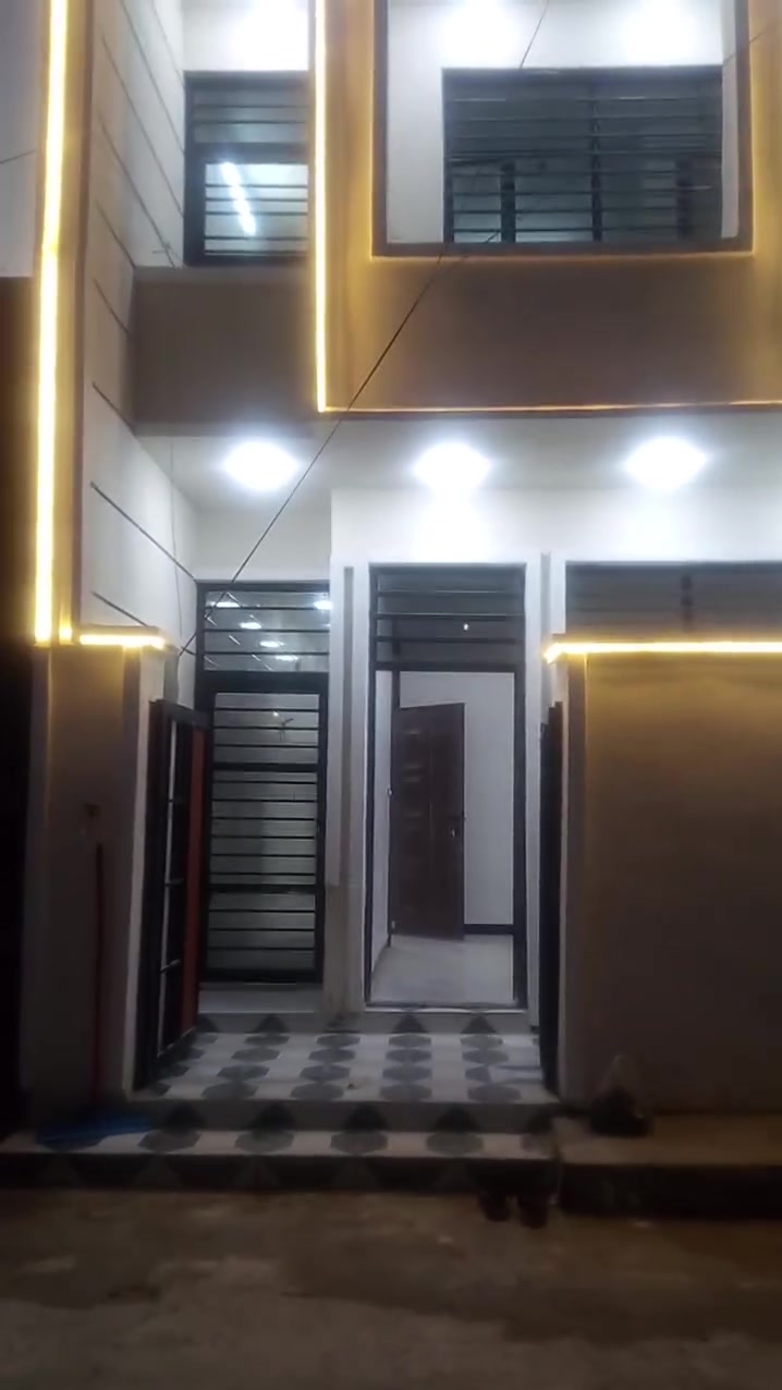 بسم الله الرحمن الرحيم
جبنالكم عقار البيع فول درجه اوله مساحة 85 متر 3 نوم تفاصيل العقار داخل التصوير في منطقة الدوانم شرطه خامسه الاستفسار على رقم *********** ابو سند
